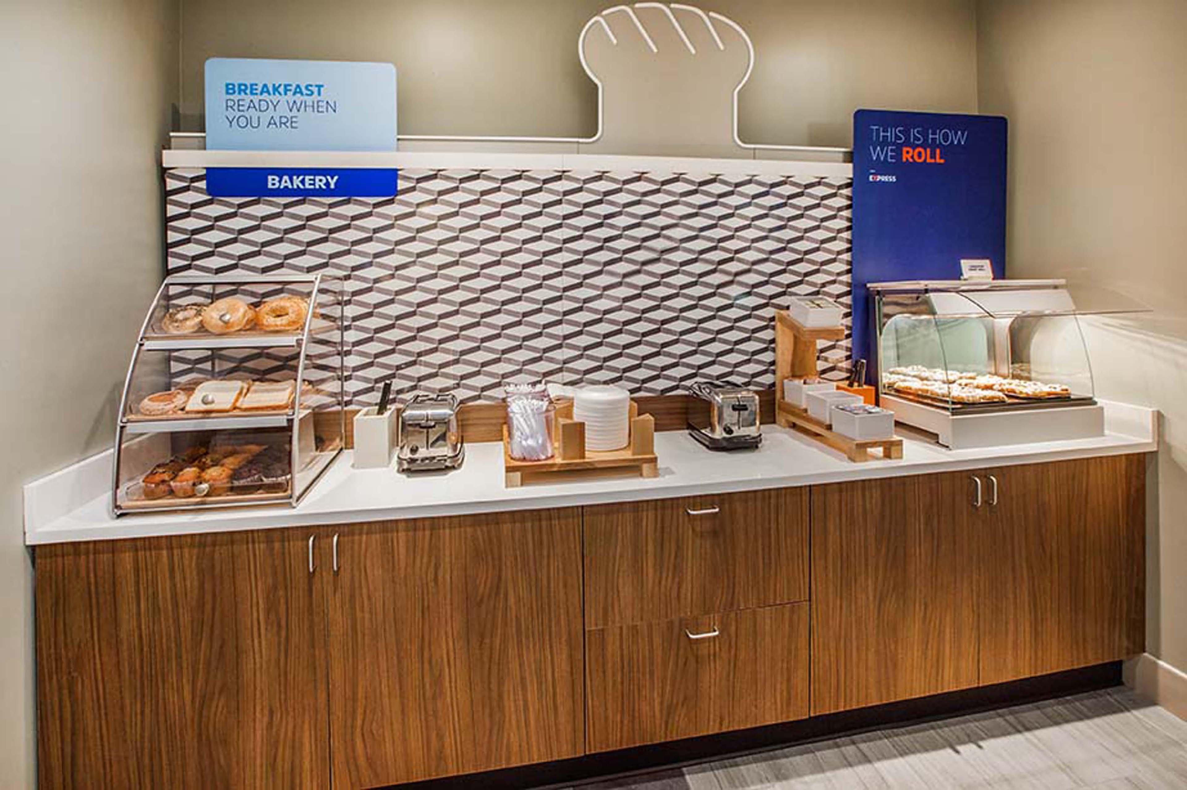 Holiday Inn Express & Suites Mobile West I-10 By Ihg Tillmans Corner Εξωτερικό φωτογραφία